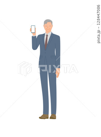ビジネススーツを着た笑顔のシニア男性：スマホを持っている 128447086