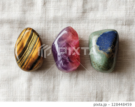 カラフルな3つの天然石　AI画像 128448459