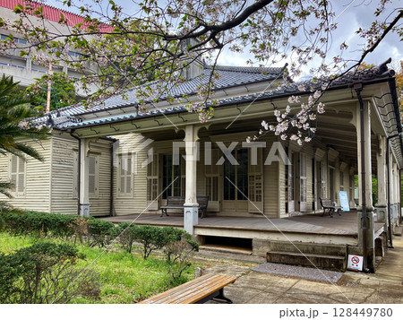 東山手十二番館 128449780