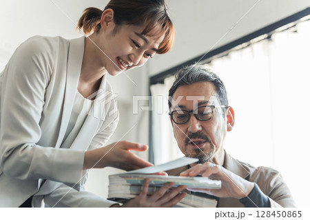 ビジネスパーソン 128450865