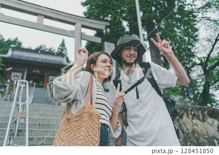 inbound tourist 128451850