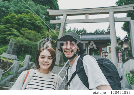 inbound tourist 128451852