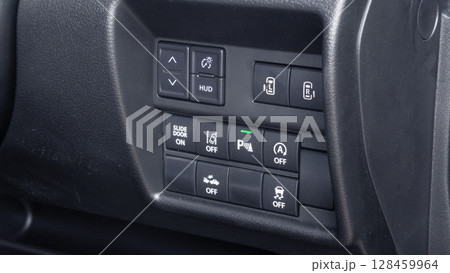 自動車のヘッドアップディスプレイ,電動スライドドア,安全装置のスイッチ 128459964