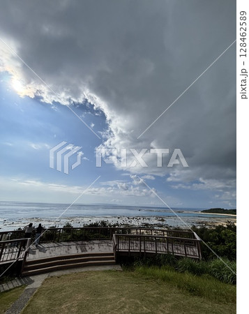 高台から見た海 高台から見た海 128462589