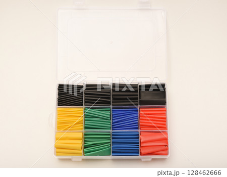 A heat shrink, a set of wire insulation mats, a heat shrink tube for cable repair. 128462666
