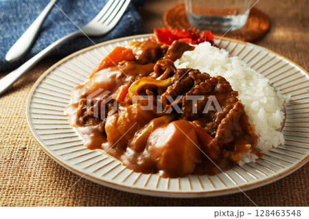 ビーフカレー 128463548