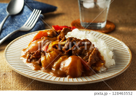 ビーフカレー 128463552
