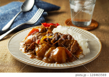 ビーフカレー 128463569