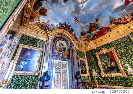 Ceilings decors of the royal apartments, Versailles, France Ceilings decors of the royal apartments, Versailles, France 128465205