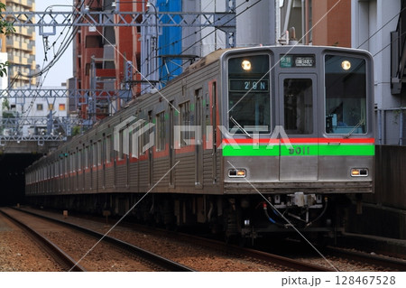 都市整備公団所有車の千葉ニュータウン鉄道9000形電車 都市整備公団所有車の千葉ニュータウン鉄道9000形電車 128467528