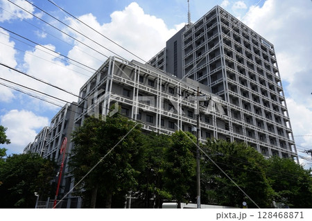 世田谷にあるNHK放送技術研究所　6月世田谷1385NHK放送技術研究所 128468871