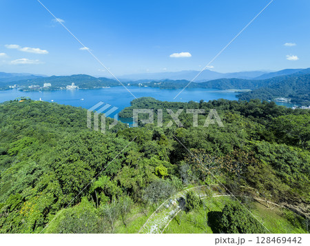 台湾・日月潭と周辺の山々 / Sun Moon Lake, Taiwan 128469442