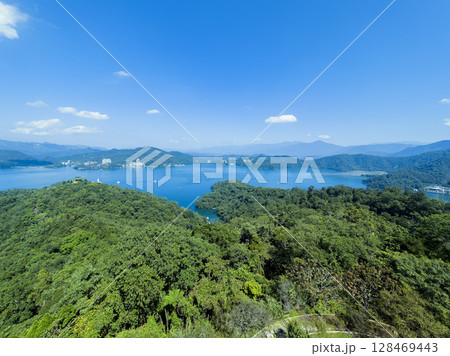 台湾・日月潭と周辺の森林 / Sun Moon Lake, Taiwan 128469443