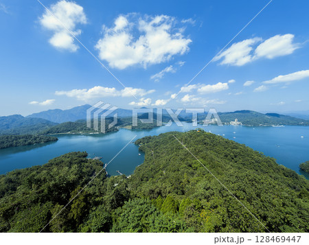 台湾・日月潭と山並みの絶景 / Sun Moon Lake, Taiwan 128469447
