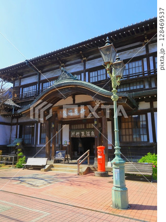 竹瓦温泉(別府市・縦構図) 竹瓦温泉(別府市・縦構図) 128469537