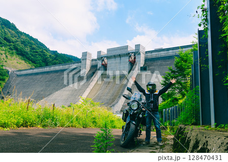 月山ダムへバイクでツーリング 月山ダムへバイクでツーリング 128470431