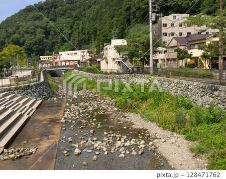 案内川　高尾山口駅付近　東京都 128471762