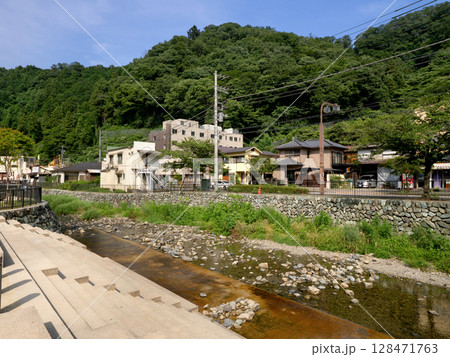 案内川　高尾山口駅付近　東京都 128471763