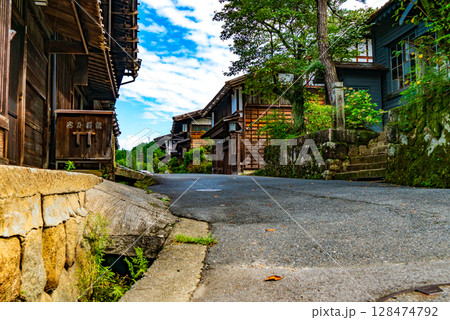 古い町並み 128474792
