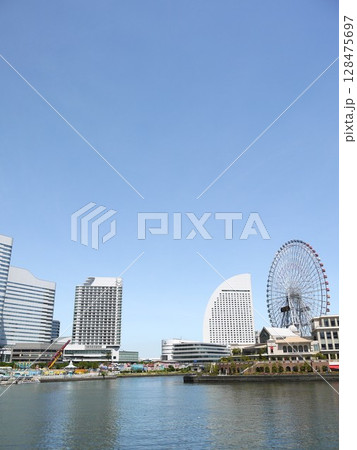 みなとみらいの都市風景 みなとみらいの都市風景 128475697