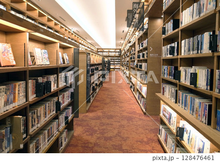図書館　公共施設 128476461