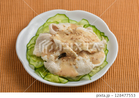 鶏肉のごまだれ 128477553