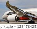 ジェットスターB787タキシング 128478425