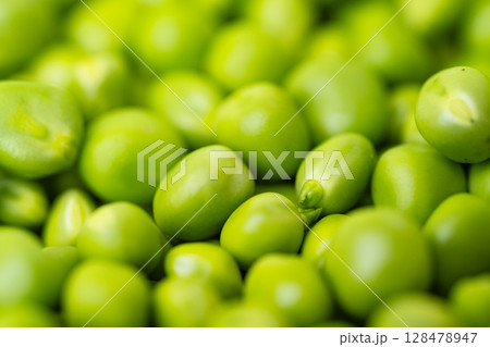 green peas green peas 128478947