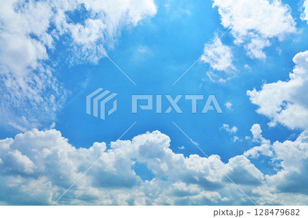 夏の青空と雲 夏の青空と雲 128479682