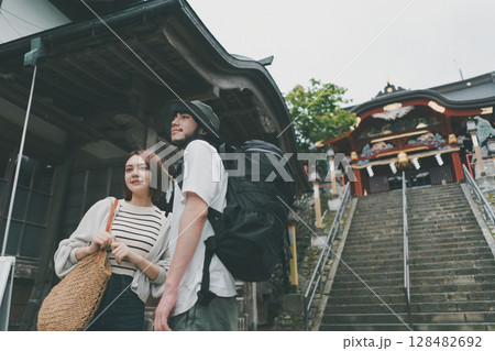 inbound tourist 128482692