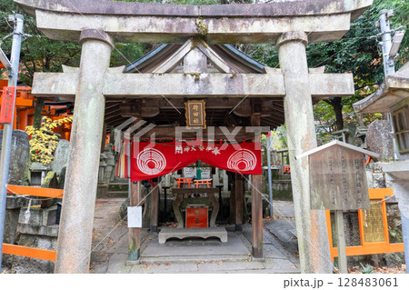 京都一周トレイルとその周辺の景色 京都一周トレイルとその周辺の景色 128483061