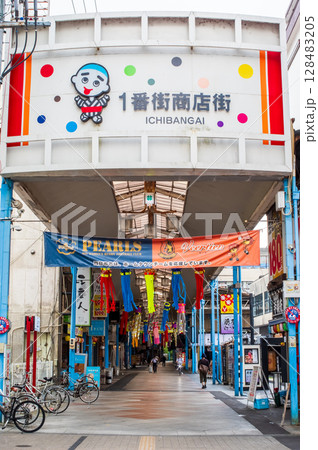 四日市一番街商店街「三重県 四日市市」 128483205