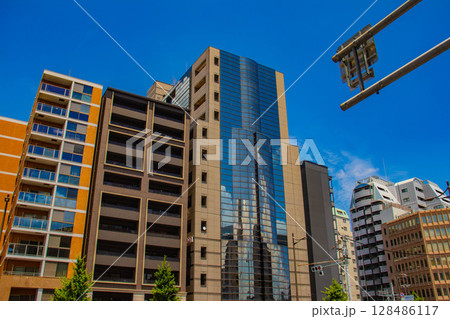 【京都風景】五条通りの空とビル群(河原町五条から堀川五条まで) 【京都風景】五条通りの空とビル群(河原町五条から堀川五条まで) 128486117