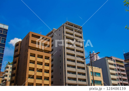 【京都風景】五条通りの空とビル群（河原町五条から堀川五条まで） 128486139