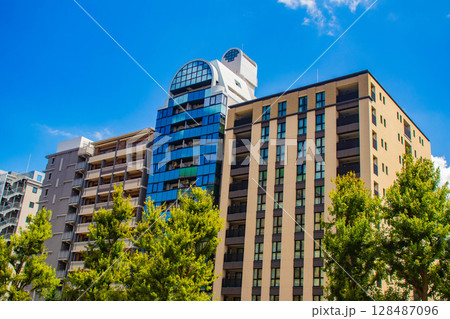 【京都風景】五条通りの空とビル群（河原町五条から堀川五条まで） 128487096