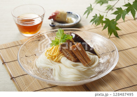 穴子と玉子のぶっかけそうめん 128487495