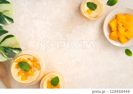 マンゴー マンゴ ムース 128488449
