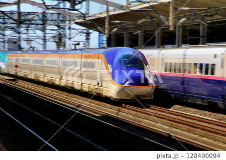 陸奥路から山形へ新たな翼…　新型!!山形新幹線『つばさ』E8系 128490094