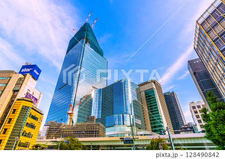 日本の東京都市景観7月。日本橋や日本橋一丁目の再開発事業などを望む。新たな時代に… 日本の東京都市景観7月。日本橋や日本橋一丁目の再開発事業などを望む。新たな時代に… 128490842