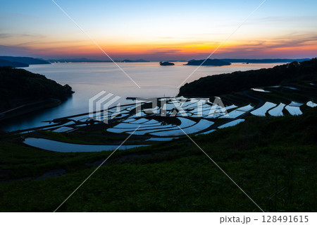 玄海灘の絶景 土谷棚田 玄海灘の絶景 土谷棚田 128491615