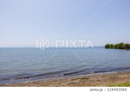 夏の琵琶湖の景色 夏の琵琶湖の景色 128492068