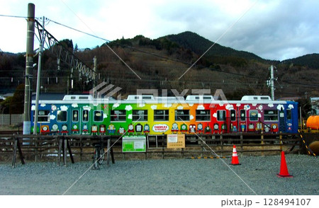 下吉田駅の引退トーマスランド号 128494107