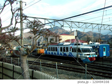 下吉田駅の引退フジサン特急 128494108
