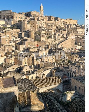 南イタリアの世界遺産 マテーラの洞窟住居群 南イタリアの世界遺産 マテーラの洞窟住居群 128494959