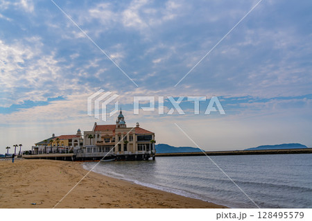（福岡県）シーサイドももち海浜公園・マリゾン　夕景 128495579