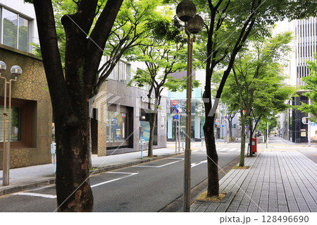 新緑の神戸旧居留地 128496690