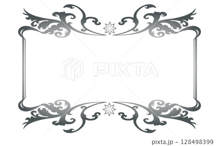派手な形の銀色装飾枠。 128498399