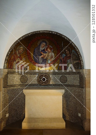 ドイツ・ヒルデスハイムの聖ミヒャエル聖堂 ドイツ・ヒルデスハイムの聖ミヒャエル聖堂 128501332