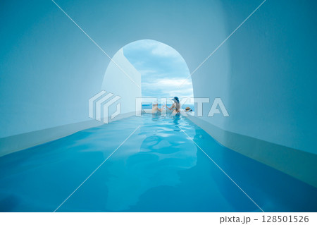 ギリシャのサントリーニ島の美しい風景 128501526