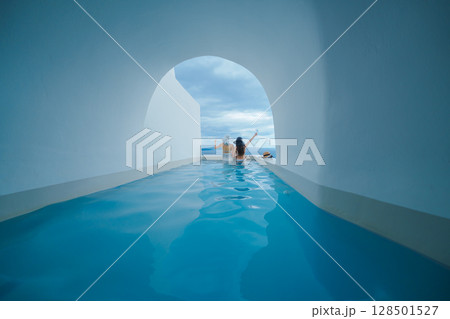 ギリシャのサントリーニ島の美しい風景 128501527